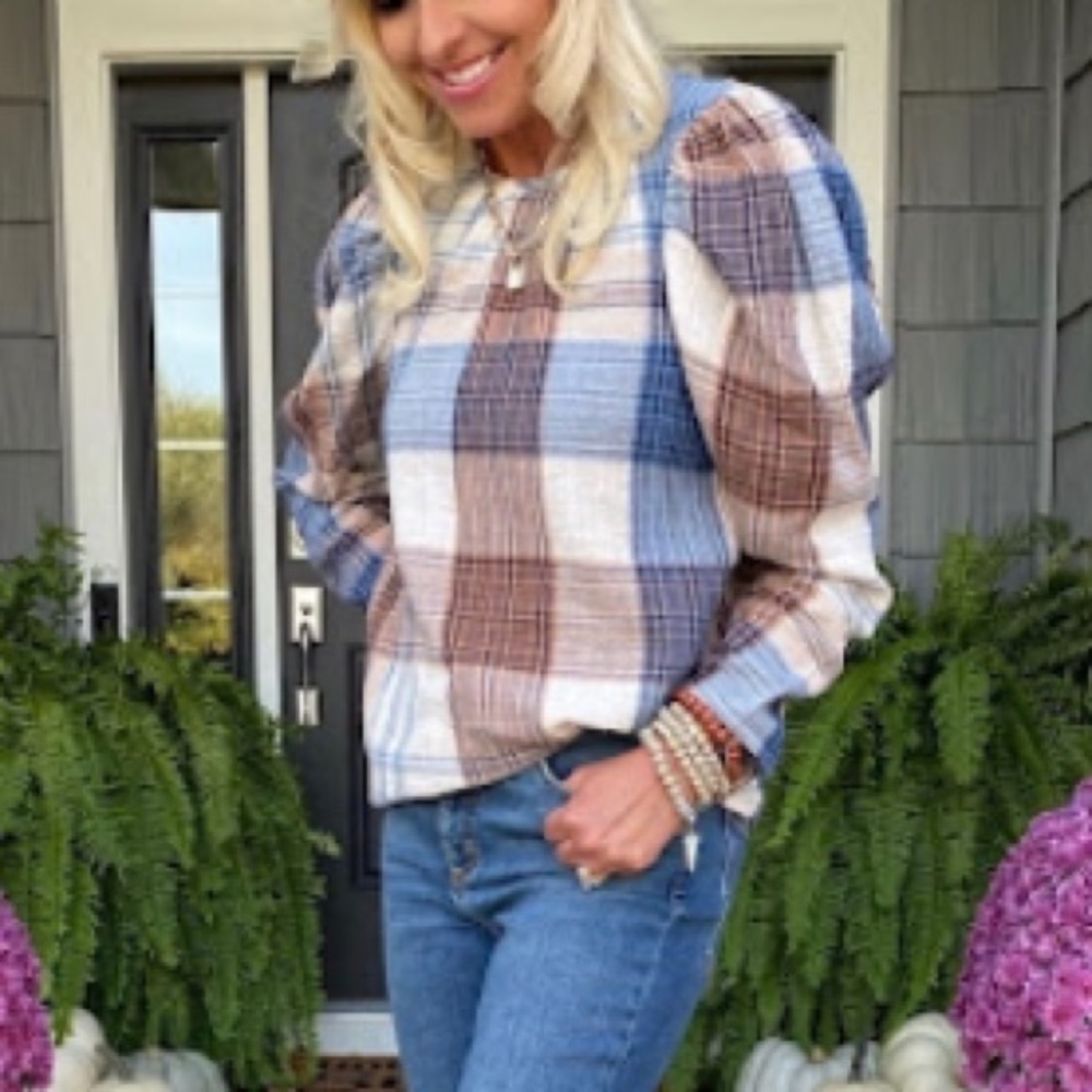 Universal Thread Ballon Sleeve Plaid Top- Blue, Brown, Beige‎